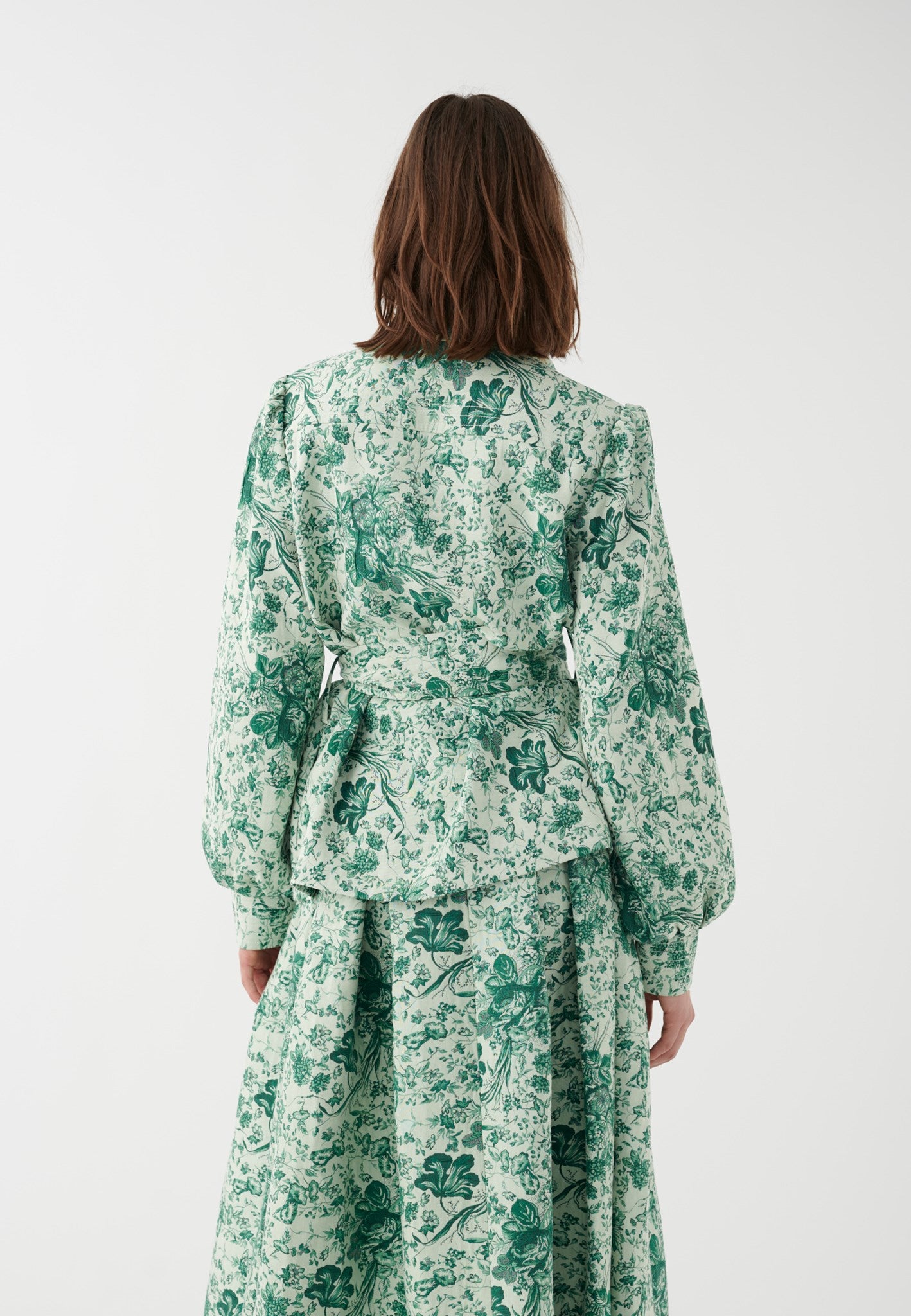 0160724_5813_WOM_B.jpg (1)