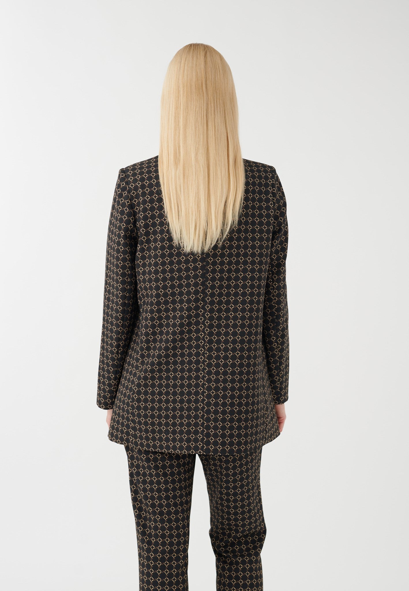 0220724_5793_WOM_B.jpg (1)