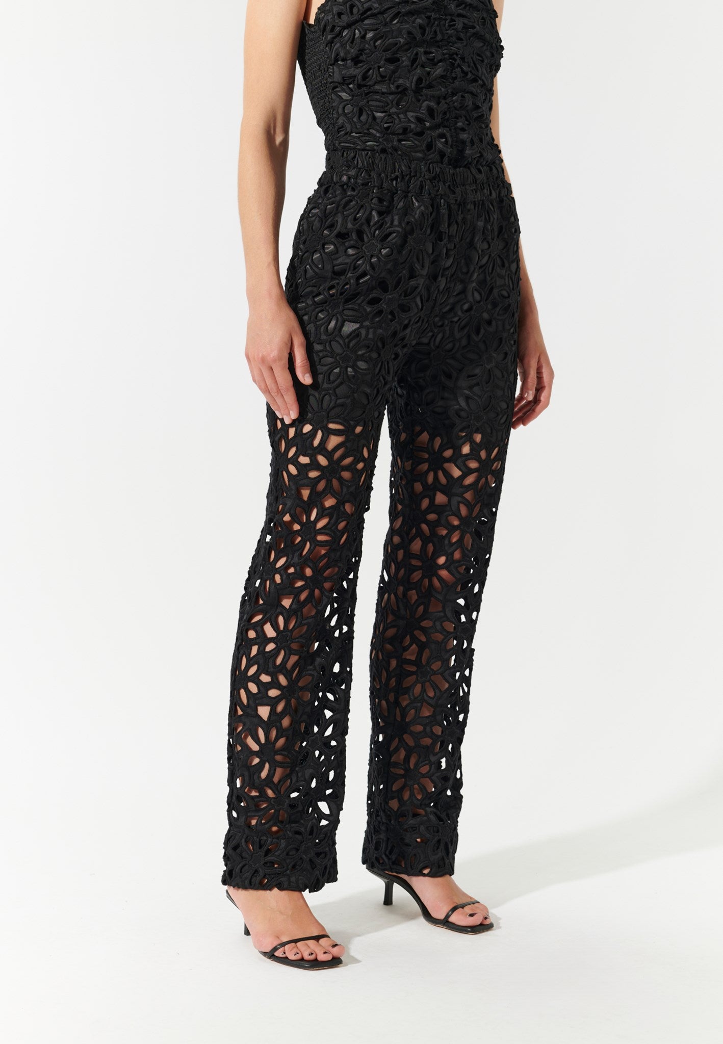 0581024 1000 WOM A (1)