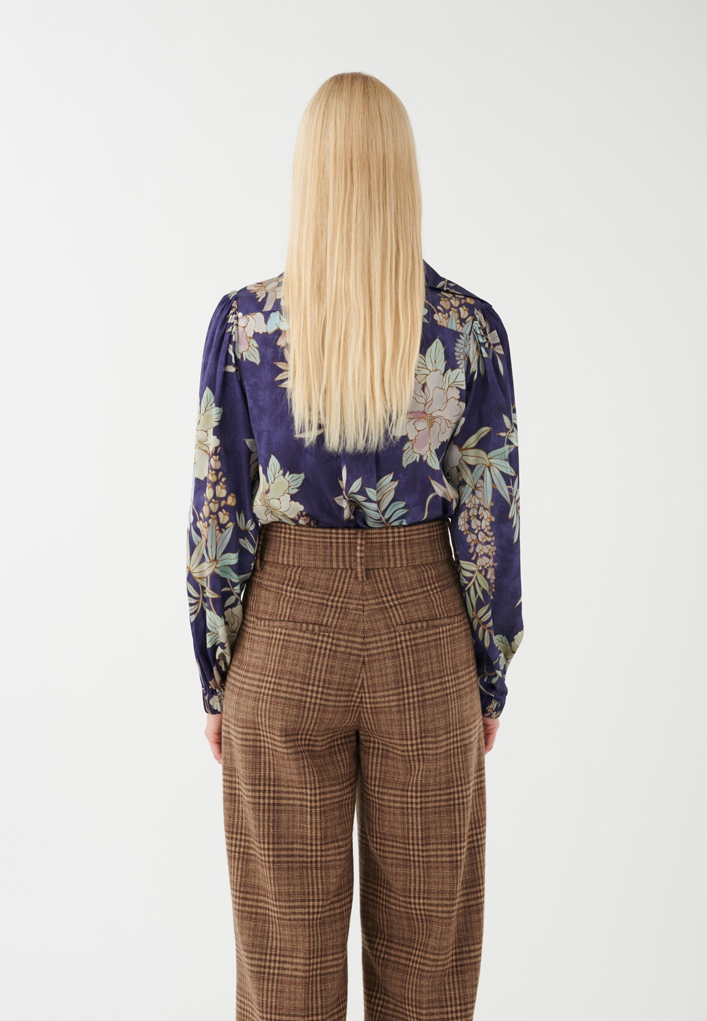 1060724_5816_WOM_B.jpg (1)