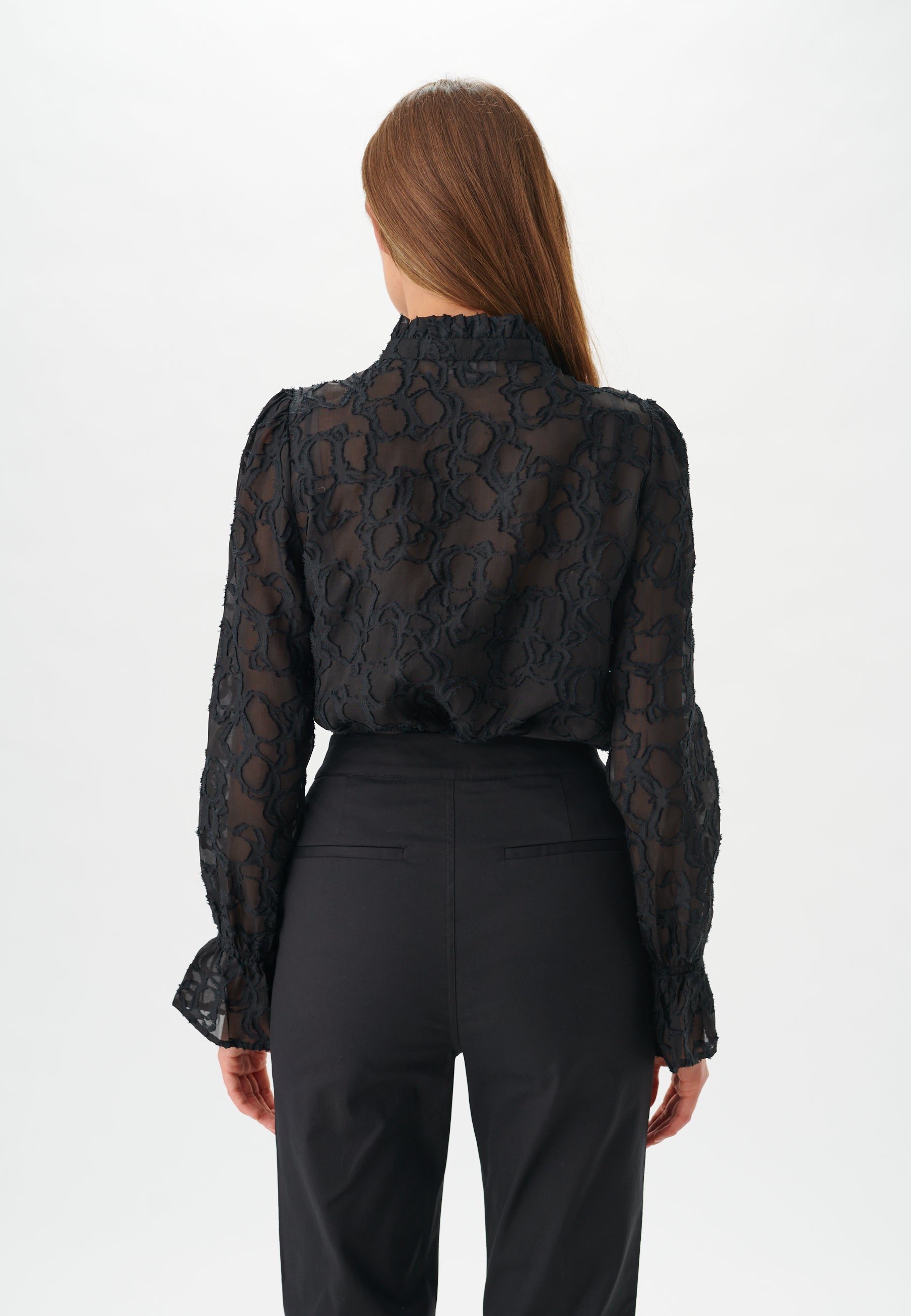 17-0122NS_1000_WOM_B