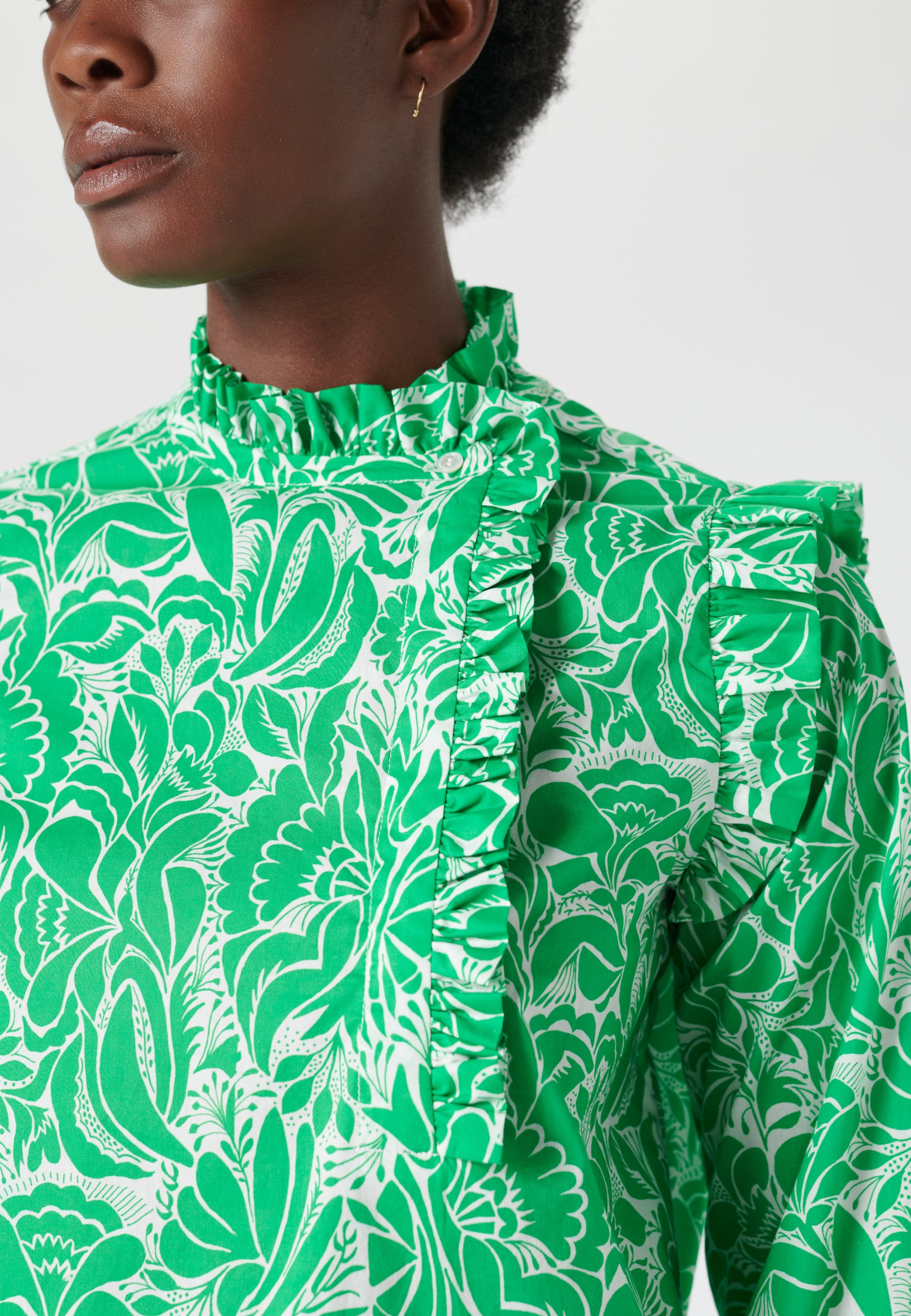 22-0123NS CO_5626_WOM_C