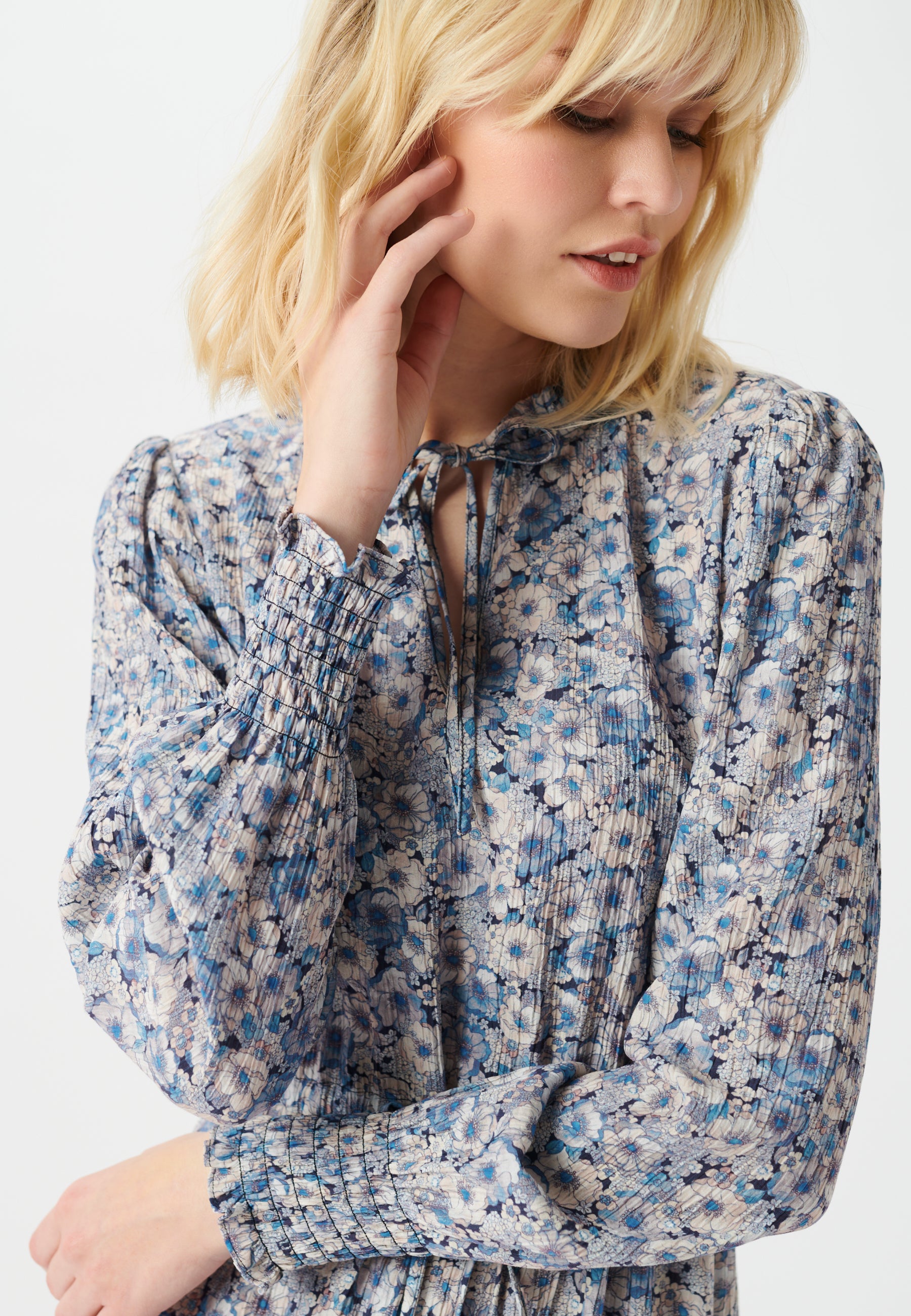 33-0722NS_5556_WOM_C