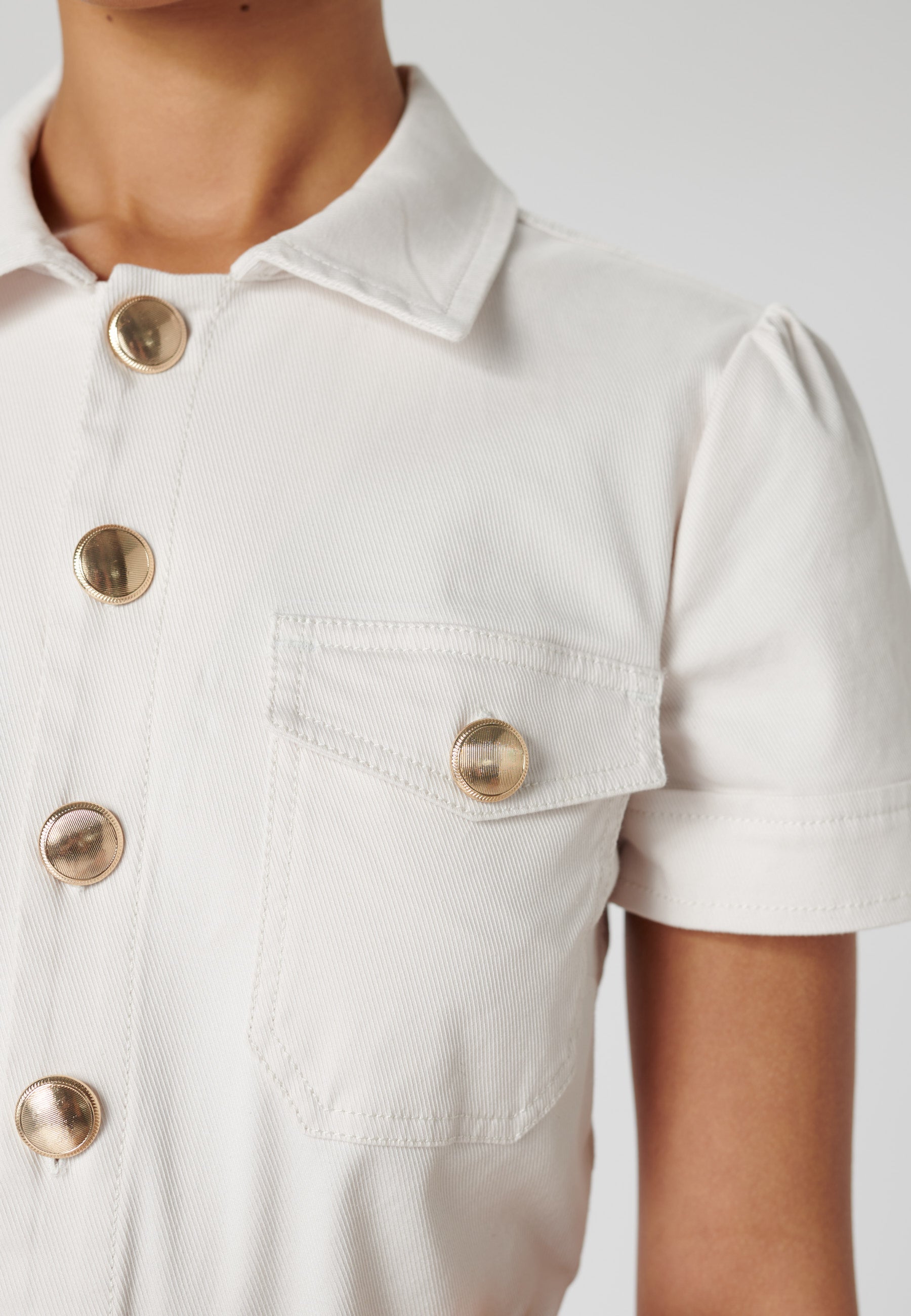 76-0123CO_1223_WOM_C