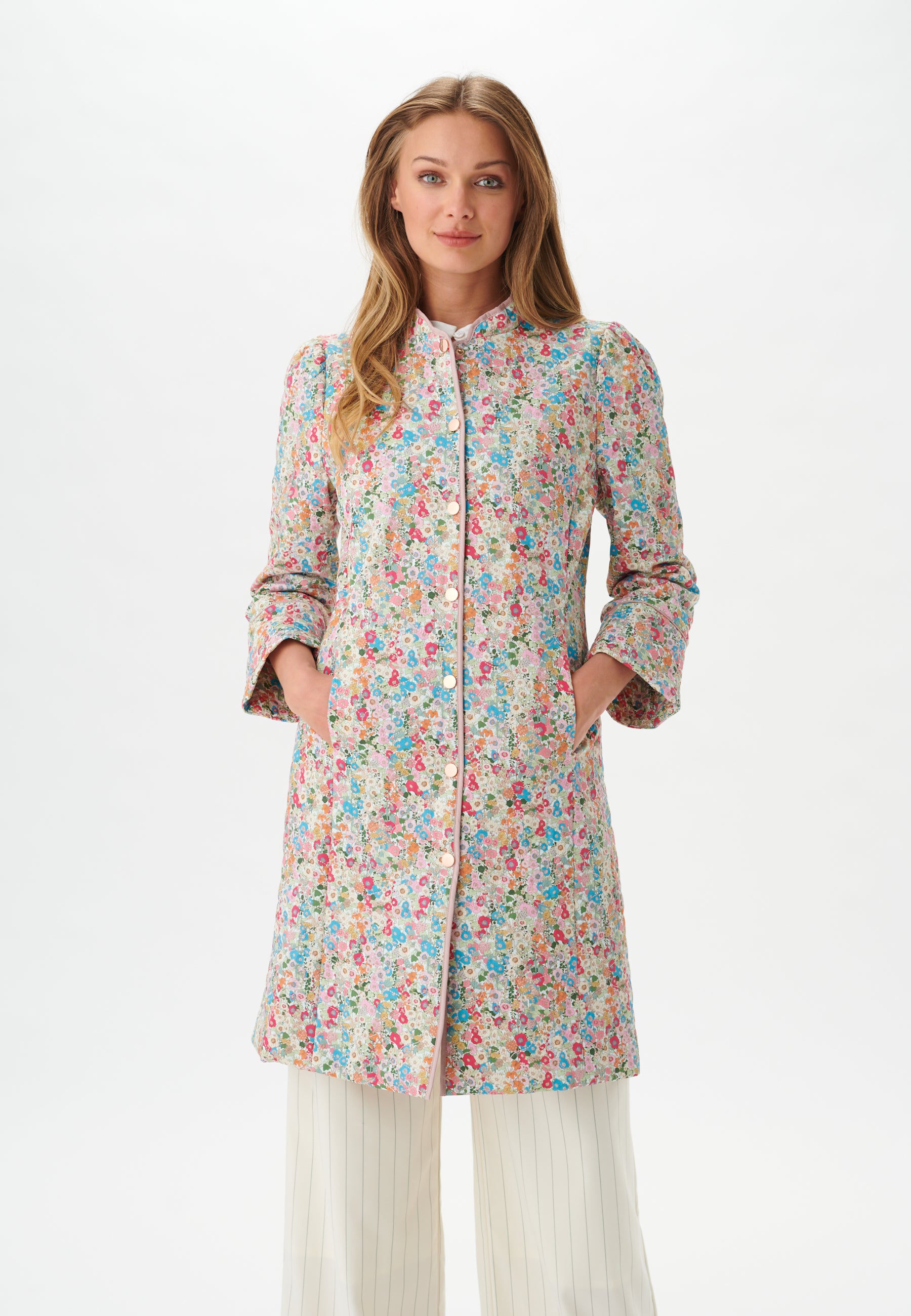 88-0122CO_5520_WOM_A