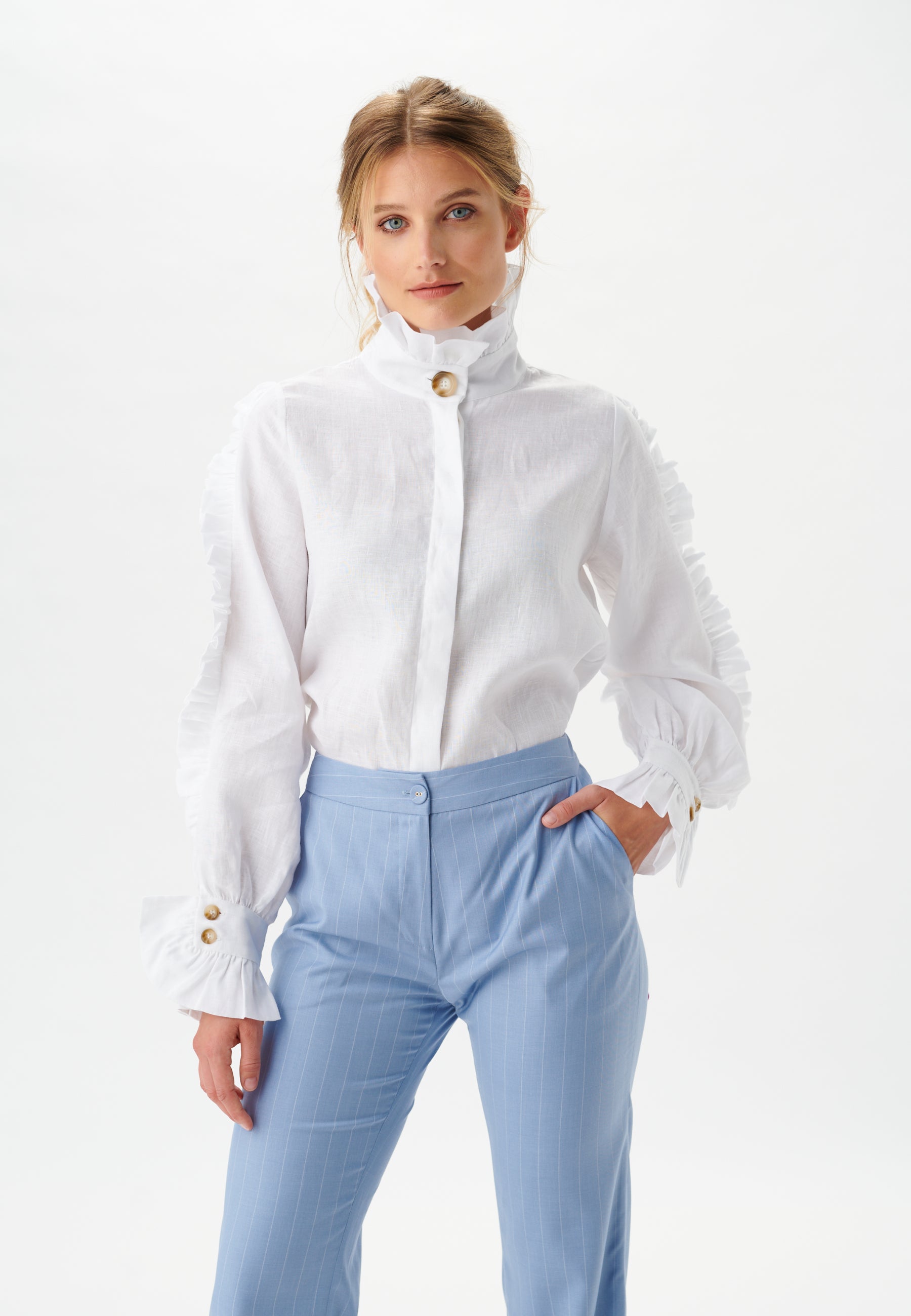 20-0122NS L_1002_WOM_A